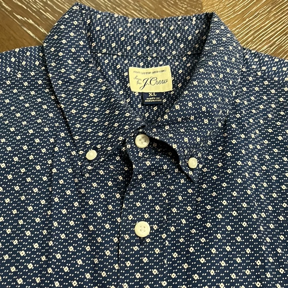 J.Crew navy blue small print shirt sleeve button down shirt Size XL